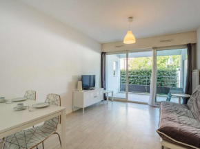 Charmant studio avec terrasse, parking en sous-sol, entre Biarritz et Anglet, à 5 km des plages - FR-1-3-600